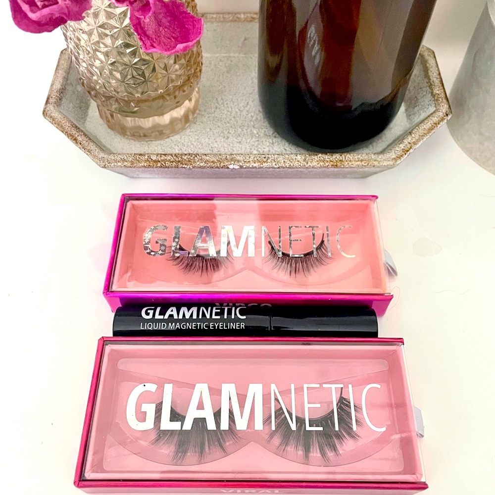 BRAND NEW!! Glamnetic Eyelashes and liner💋